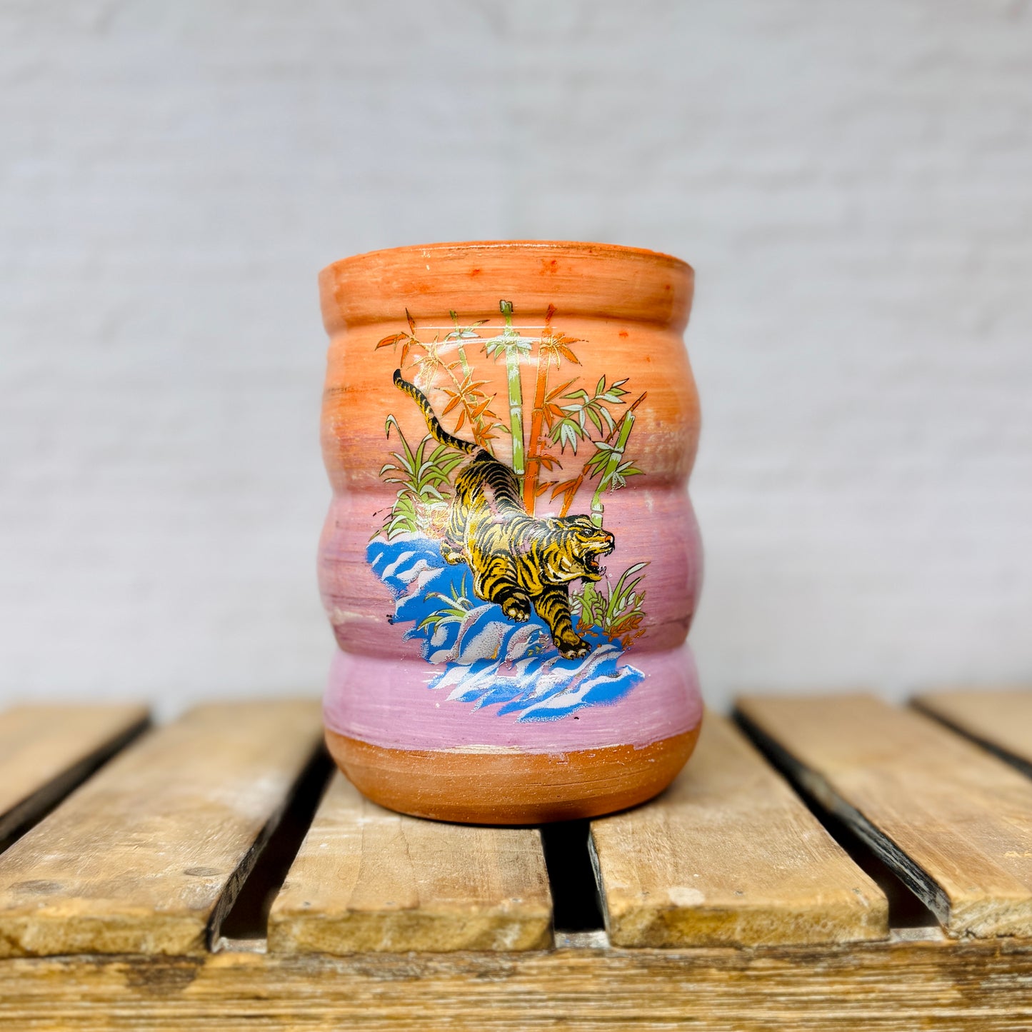 Ombre Tiger Vessel