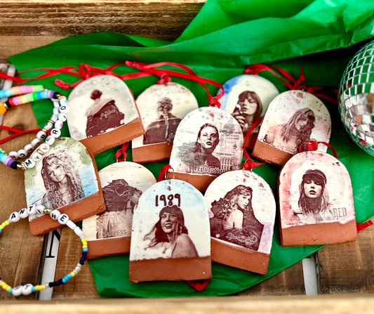 10 Ornament Collection [PREORDER]