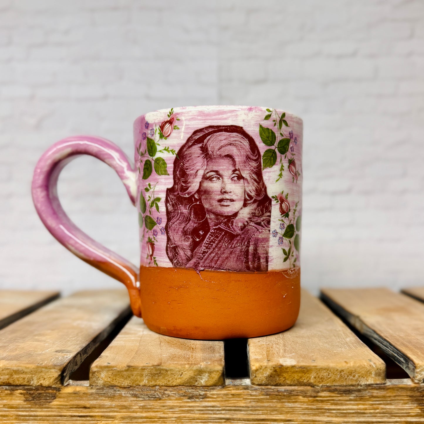 LOVE LIKE DOLLY MUG